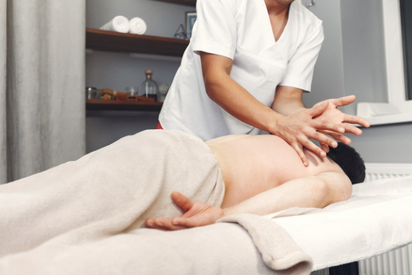Лечебный массаж – сегодня признанная методика терапии и восстановления