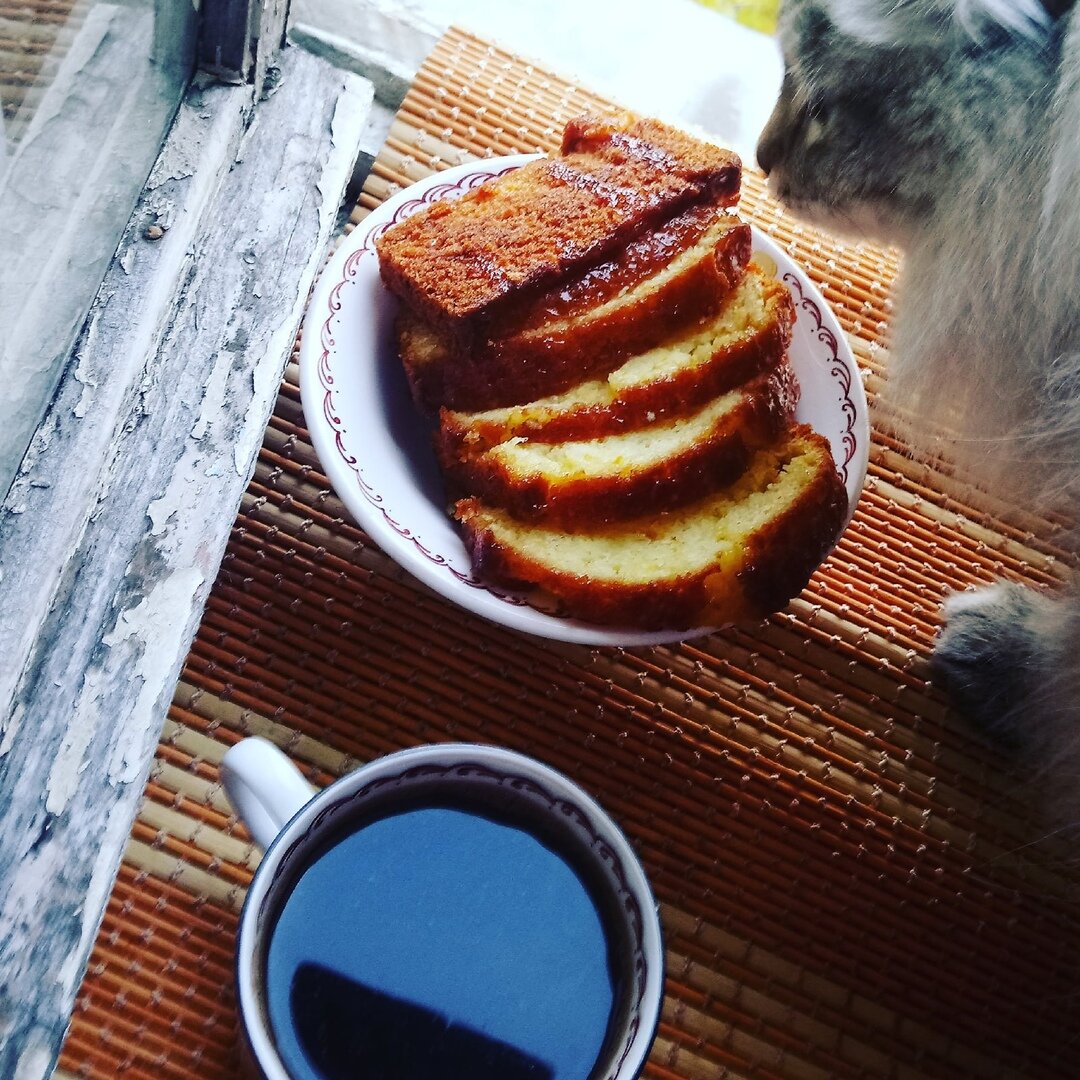 Наша завтрак с ароматной домашней выпечкой.