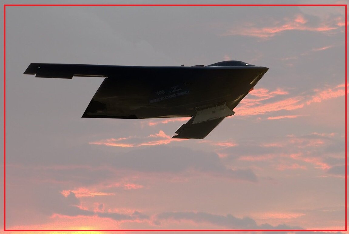 B-21 Raider в полёте. Источник фото социальная сеть Twitter