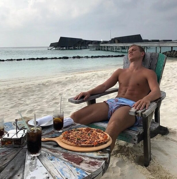 Кокорин отдыхает на Мальдивах, вместо тренировок в «Спартаке».