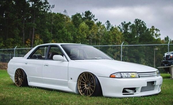 Nissan skyline R32
