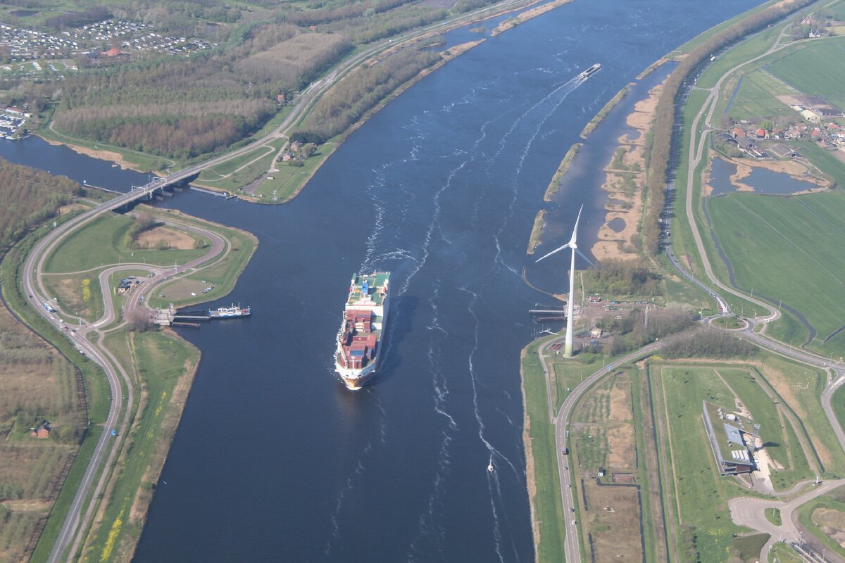 Вот она Голландия с высоты птичьего полета