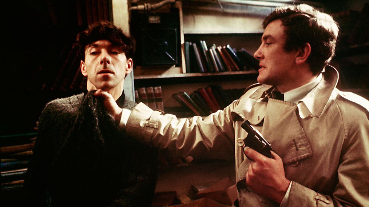 Британский криминальный. Gumshoe (1986 г.). Фильм детектив гора. Постер gumshoe 1971. Старый английский фильм детектив перо.