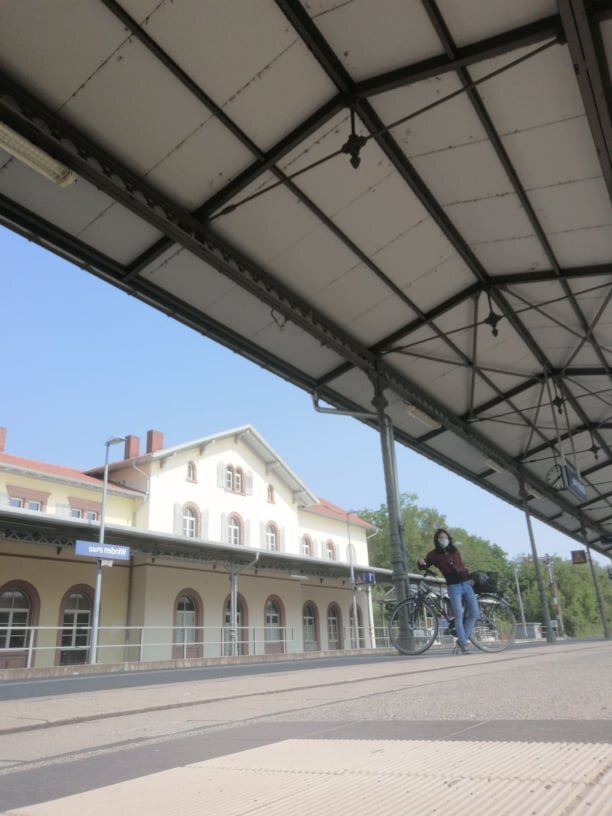 Я вернулась из Франции и жду поезд обратно