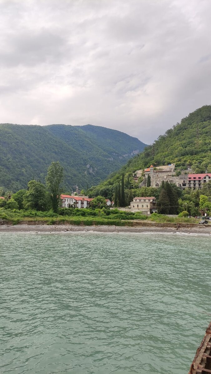 Старая Гагра. Вид с пирса