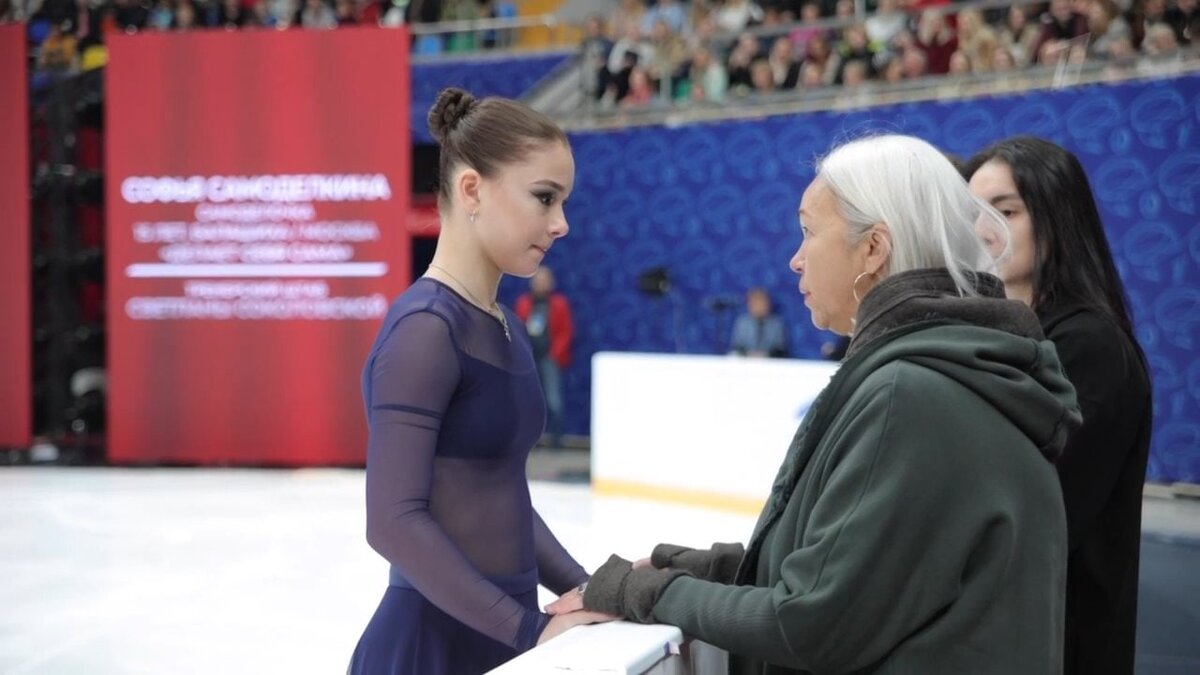 Софья Самоделкина и «новый тренер» Светлана Соколовская. Софья сменила тренера весной 2022 года 