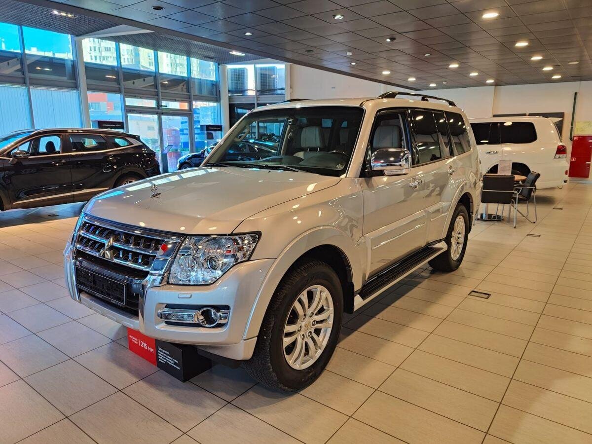 Mitsubishi Pajero, 2021 год, комплектация Ultimate