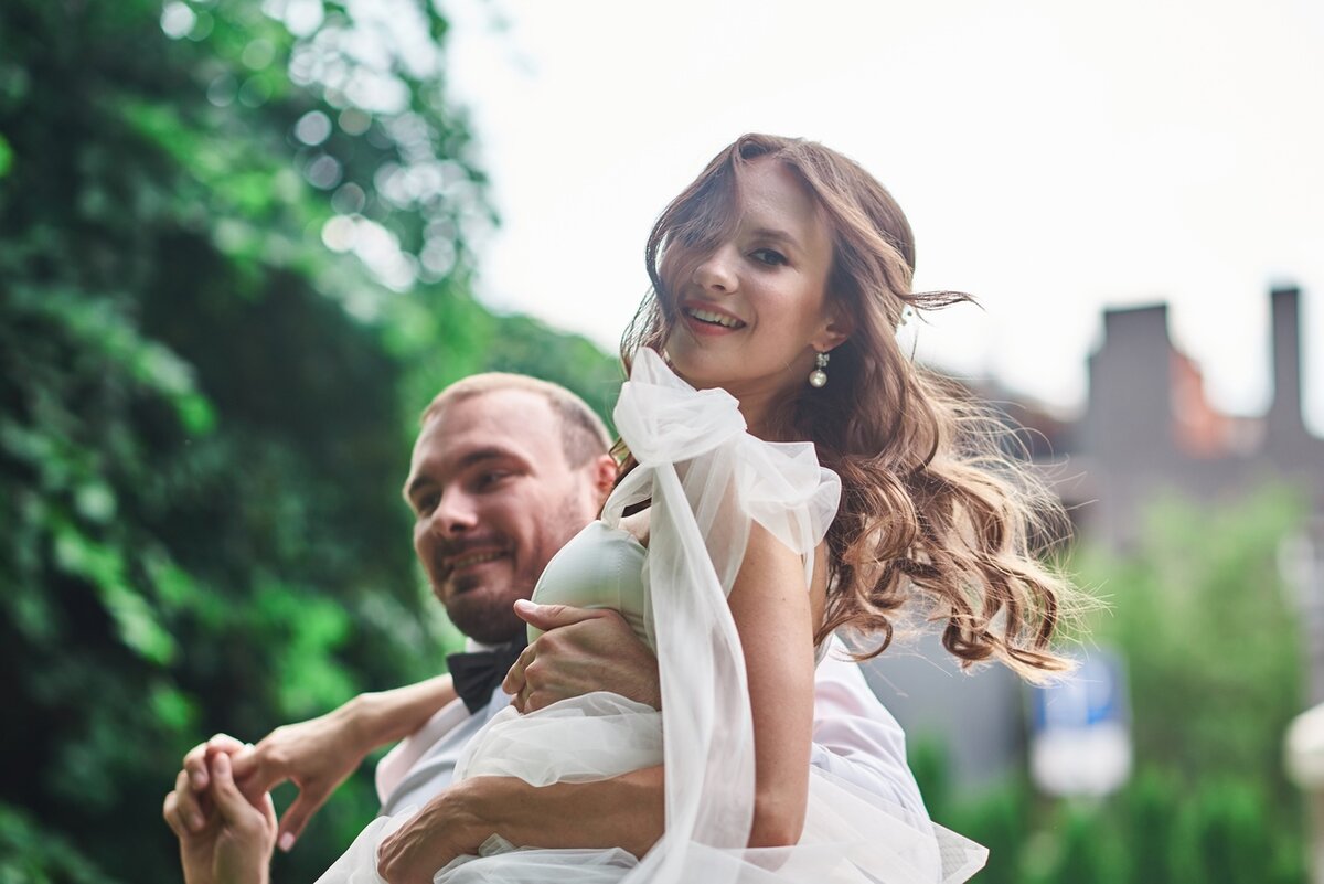 Михаил и Мария познакомились в Альфе, а их досвадебное интервью по случаю победы на конкурсе можно прочесть здесь https://dzen.ru/a/YLPfCiF0z0apnyfk. Ребята поженились и продолжают тренироваться. 