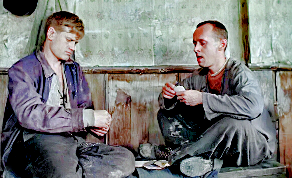 Уголовники. Кадр из киноленты "Холодное лето пятьдесят третьего... " (1987).