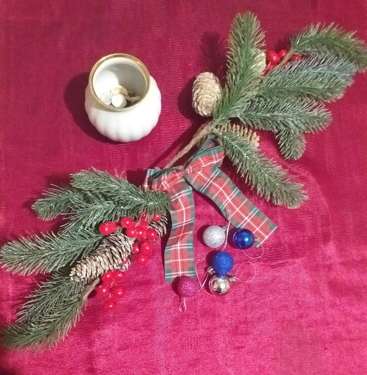 Хвоя, как у настоящей елки