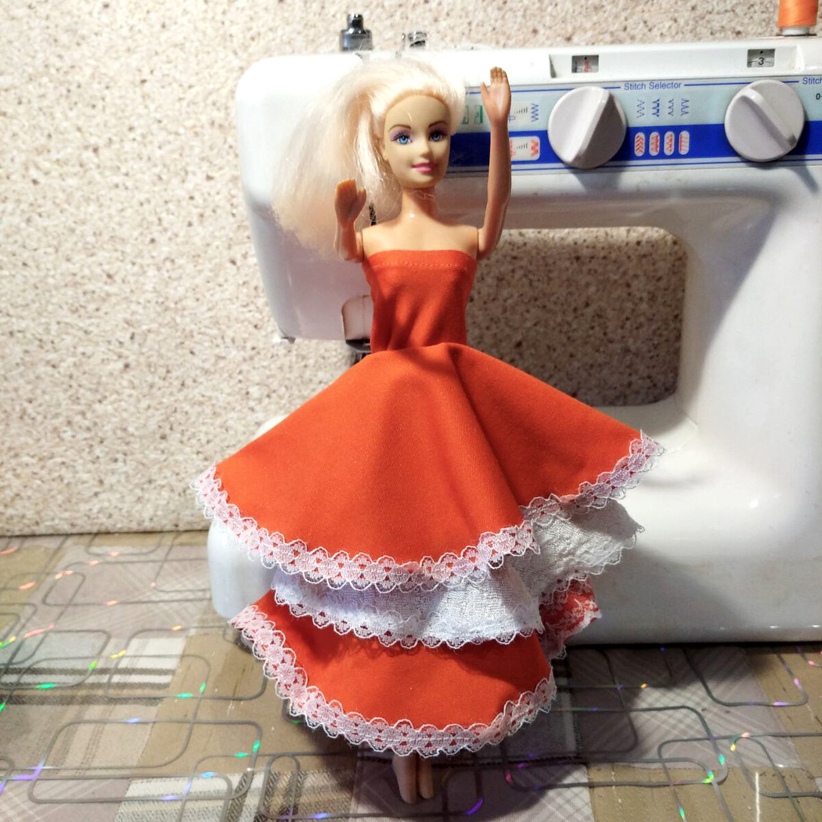 Бальное платье для куклы Барби: как сшить своими руками в 3 вариантах