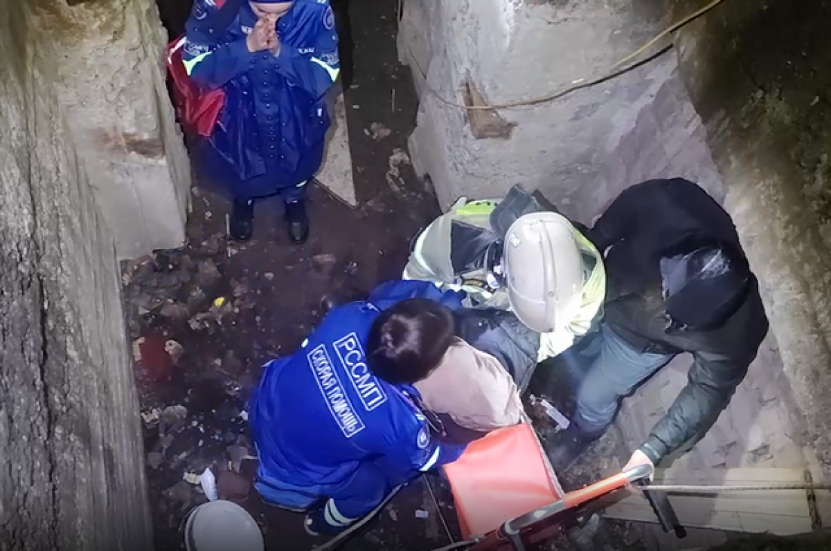    Жительница Грозного провалилась в подвал и не смогла выбраться