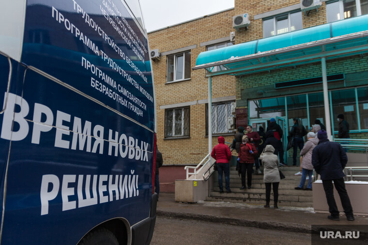    В Госдуме готовят к принятию законопроект, упрощающий трудоустройство подросткам