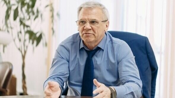     94% опрошенных нижегородцев поддержали желание подростков подрабатывать в каникулы. Голосование организовал спикер ЗСНО Евгений Люлин в своем Telegram-канале.