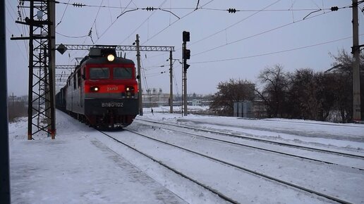 Электровоз ВЛ80С-102