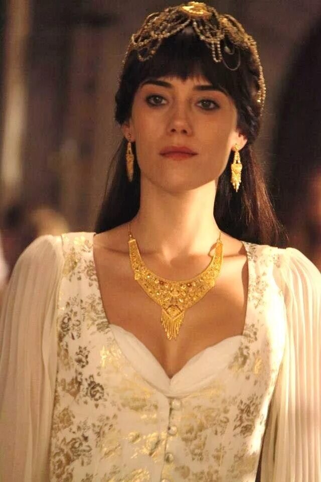 Я займу место Хюррем! источник: pinterest.com