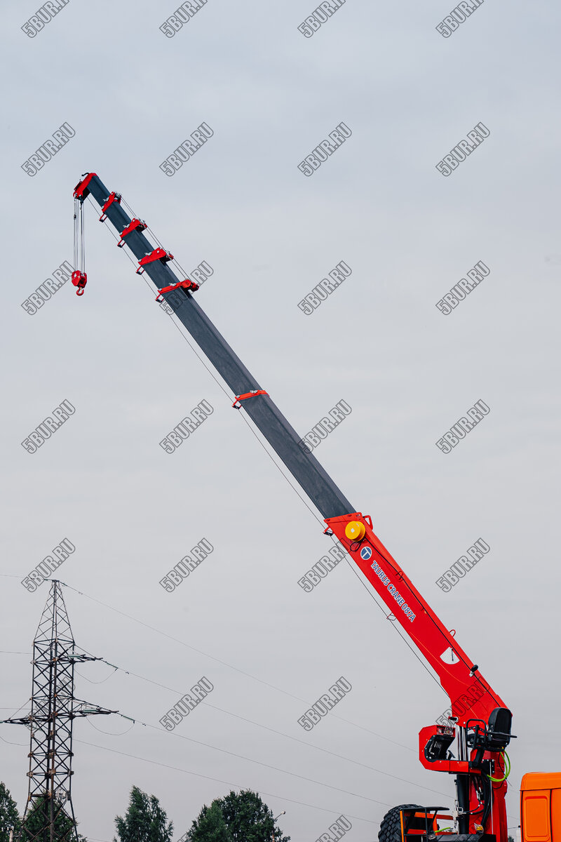 КамАЗ 43118 бортовой с КМУ TAURUS 087А 