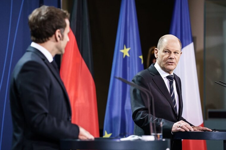    Германия пока не хочет отправлять Украине танки