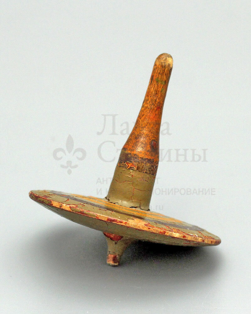 Старинный расписной деревянный волчок для детей, Россия, н. 20 в. В продаже! Фото с нашего сайта dvaveka.ru