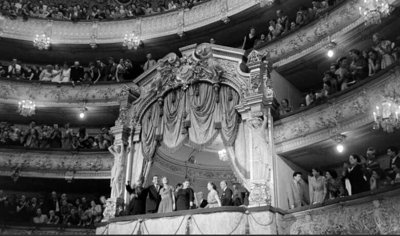 
В царской ложе на русском балете. 1959 Визит вице-президента США Ричарда М. Никсона в Ленинград. Автор: Howard Sochurek