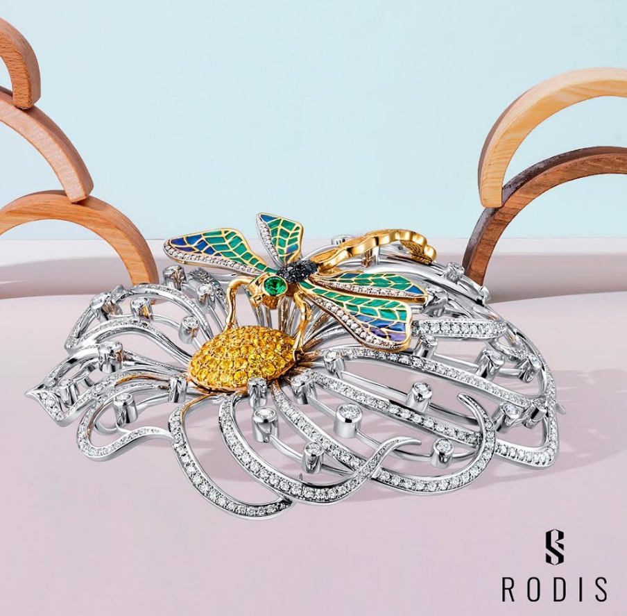 Подвеска "Стрекоза", белое золото, бриллианты, сапфиры, изумруды, горячая эмаль