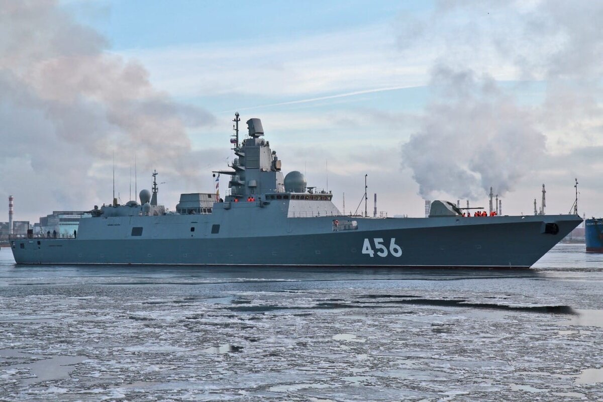 Построенный корабелами Северной верфи (входит в ОСК) фрегат "Адмирал Головко"