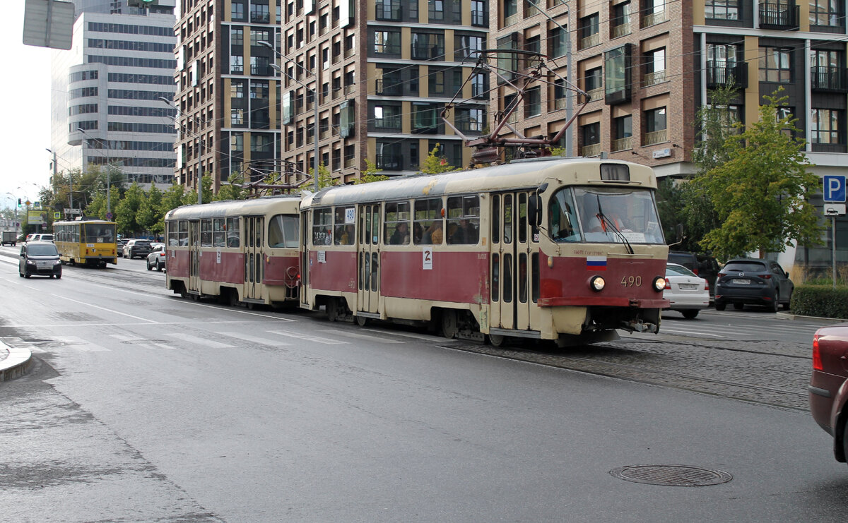 ул. Радищева, маршрут № 10, СМЕ из Tatra T3SU