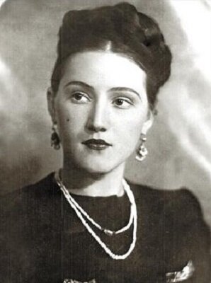  ,   -.      23 .    1940 ,    17.  20          .     ,  ...            .        .       ,     .      1945       ,      .