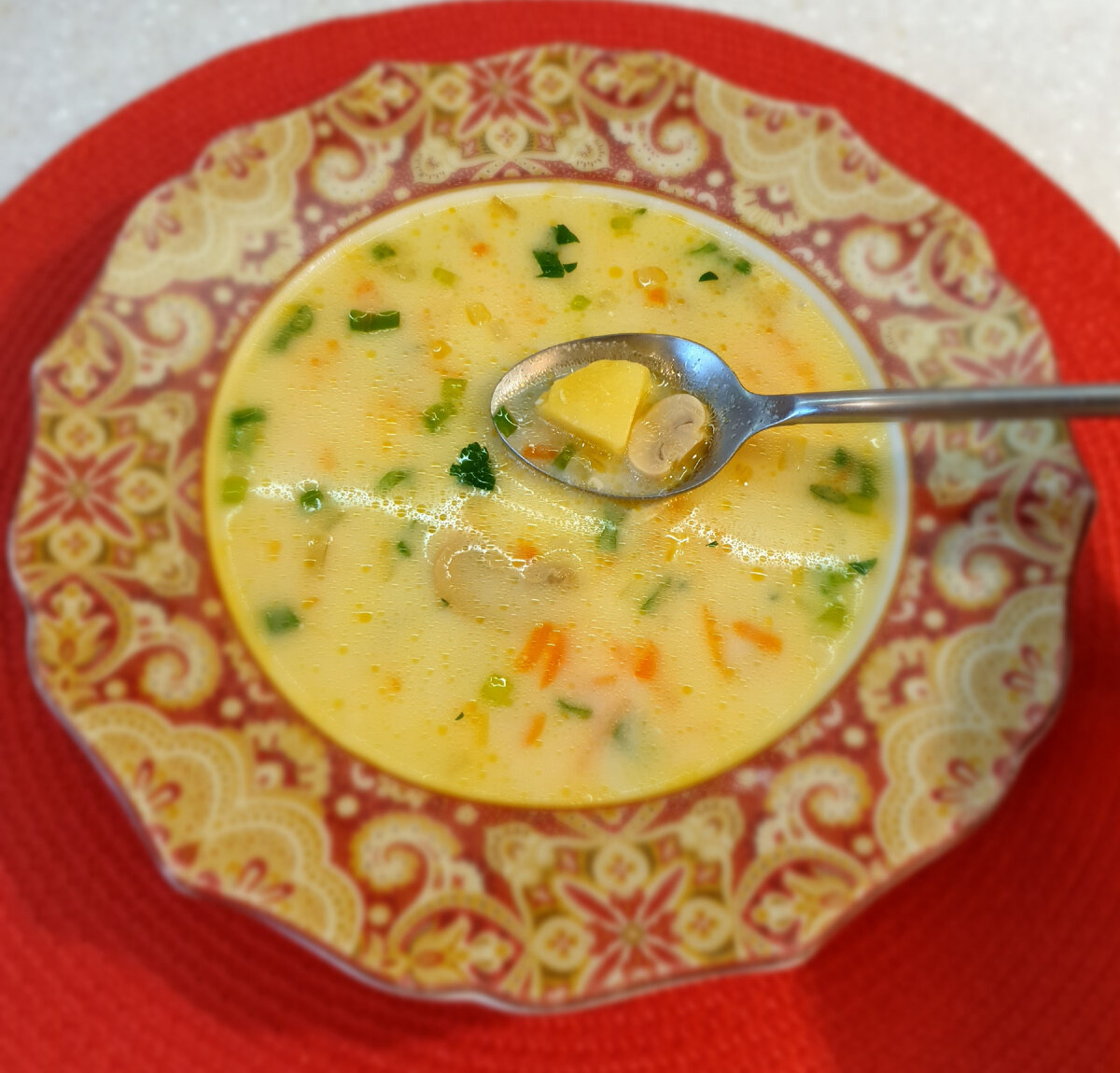 Наваристый сливочный суп