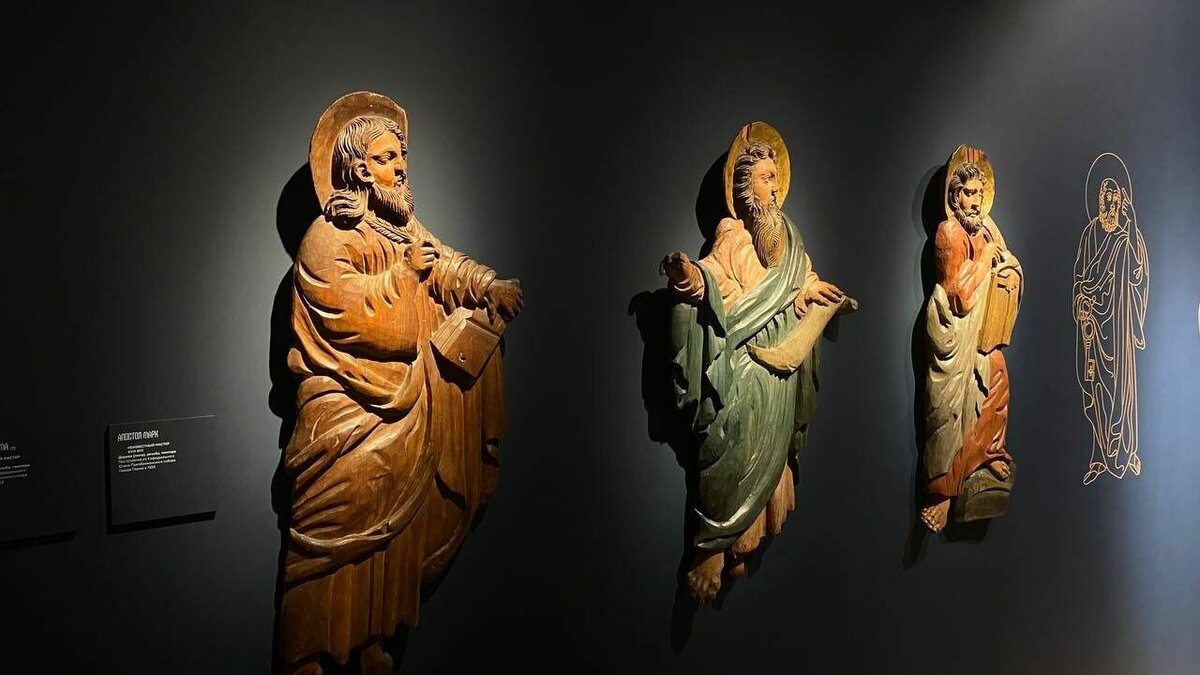     Уникальная выставка храмовой деревянной скульптуры «Пермские боги» открылась в нижегородском Манеже. Об этом корреспонденту NewsNN сообщили в пресс-службе НГХМ.