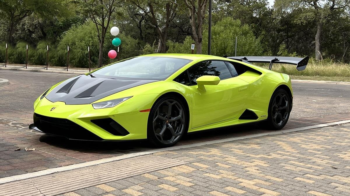 Lamborghini Huracan EVO 3