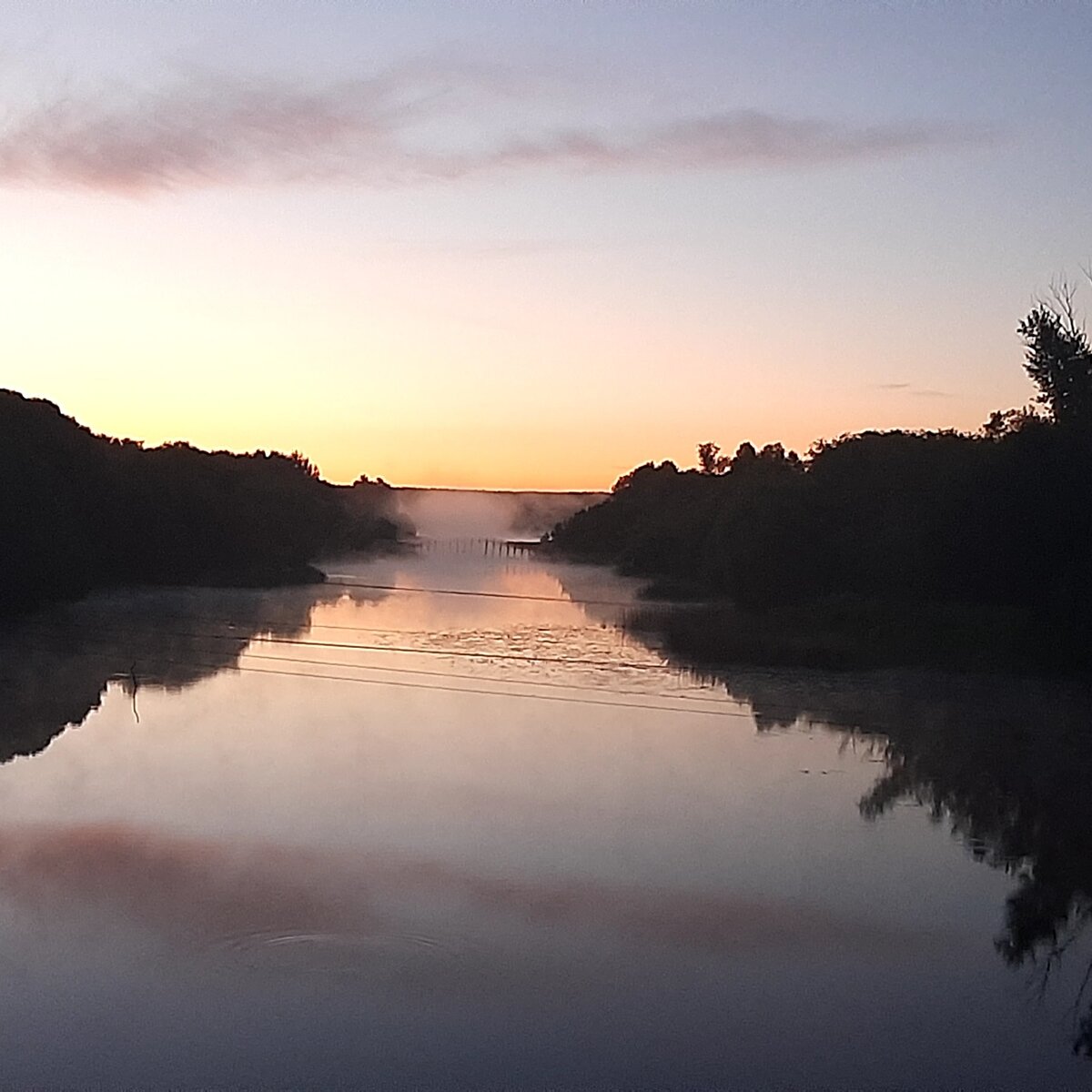 Не нужно глупая душа, Всем людям верить без разбора!
Ты знаешь как,так действуй не спеша,
Не будет лишь тогда со стороны укора!
Ты действуй метко и расчётно,
Ты не проси и не жалей,
Тогда увидишь сколько много,
В руках ты держишь козырей,
А эти сопли... брось родная,
Всех не обнимешь ты одним крылом,
Второго нет ,тебе его переломали,
Лживость,чёрствость с неуёмным злом .

08.05.2020  02:20