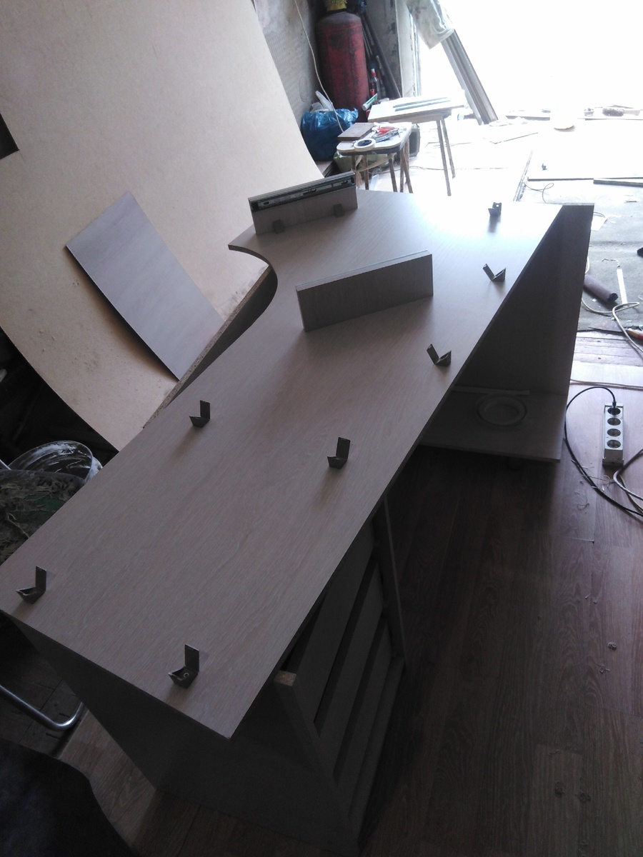 Уголки готовы. 