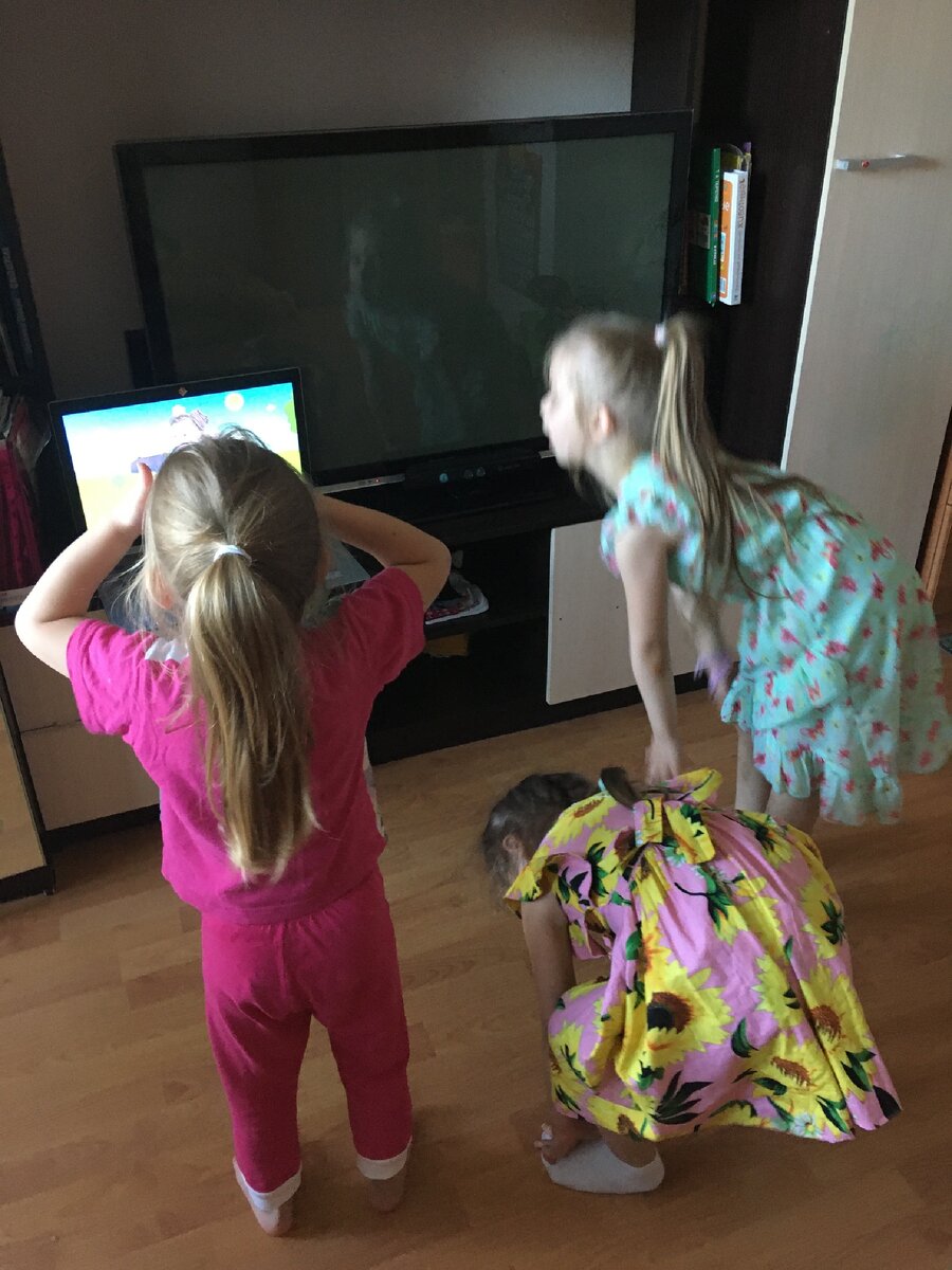 Видео с веселой зарядкой 