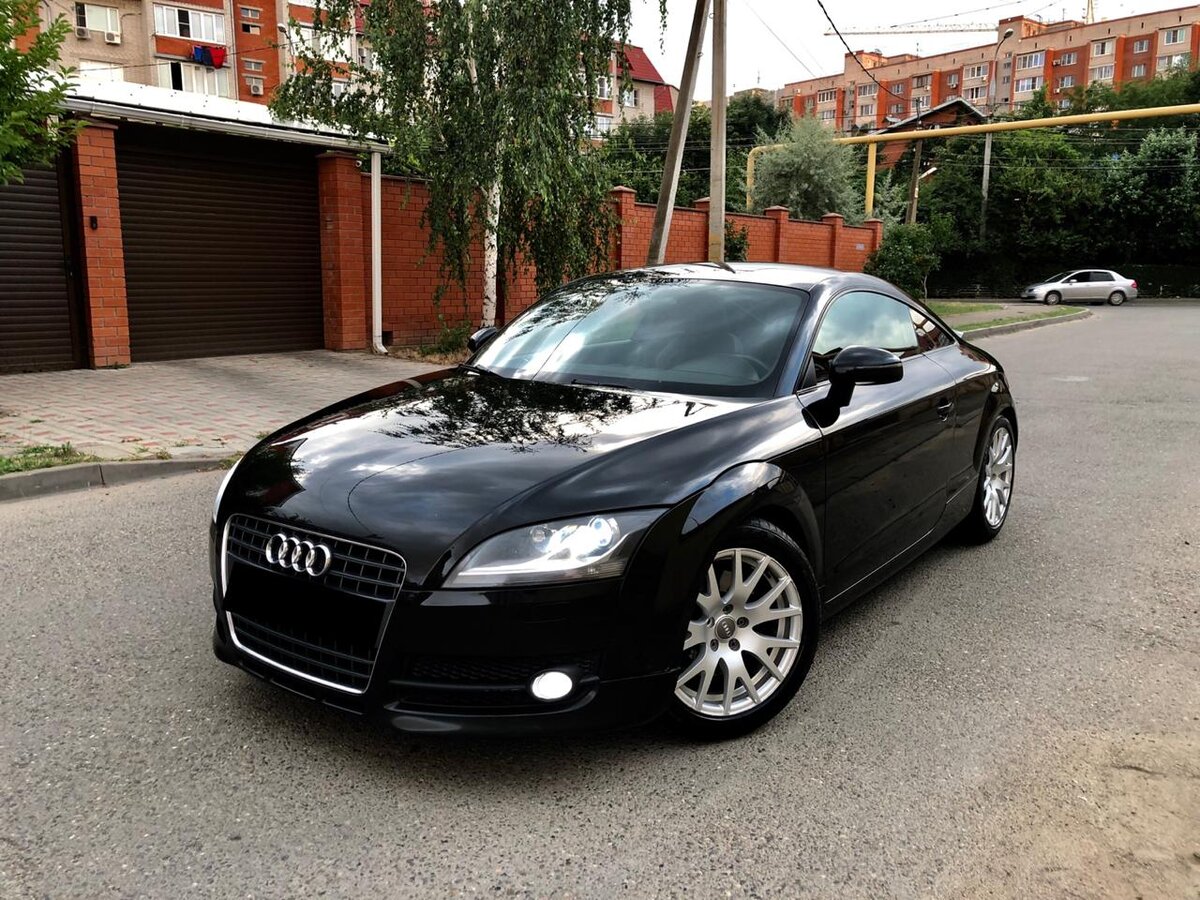 AUDI TT 