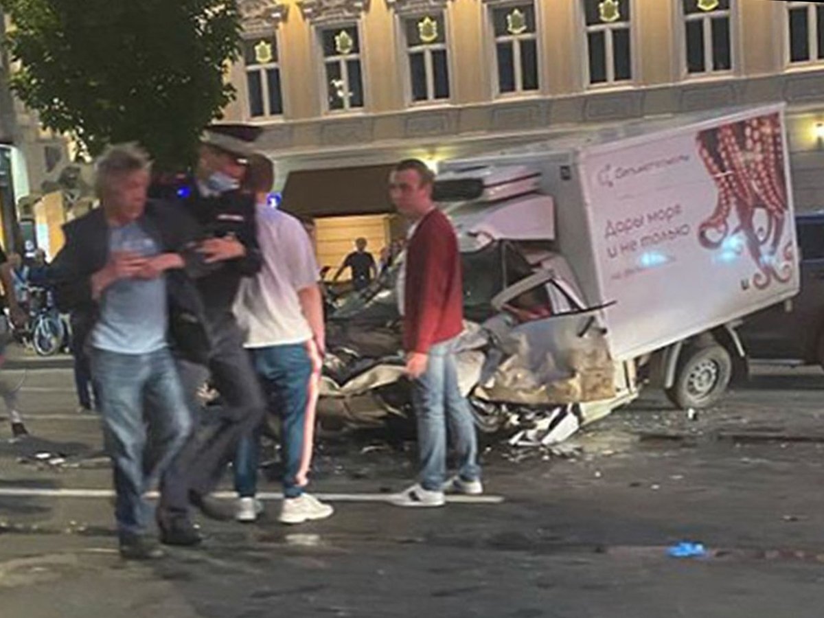 Михаил Ефремов на месте аварии