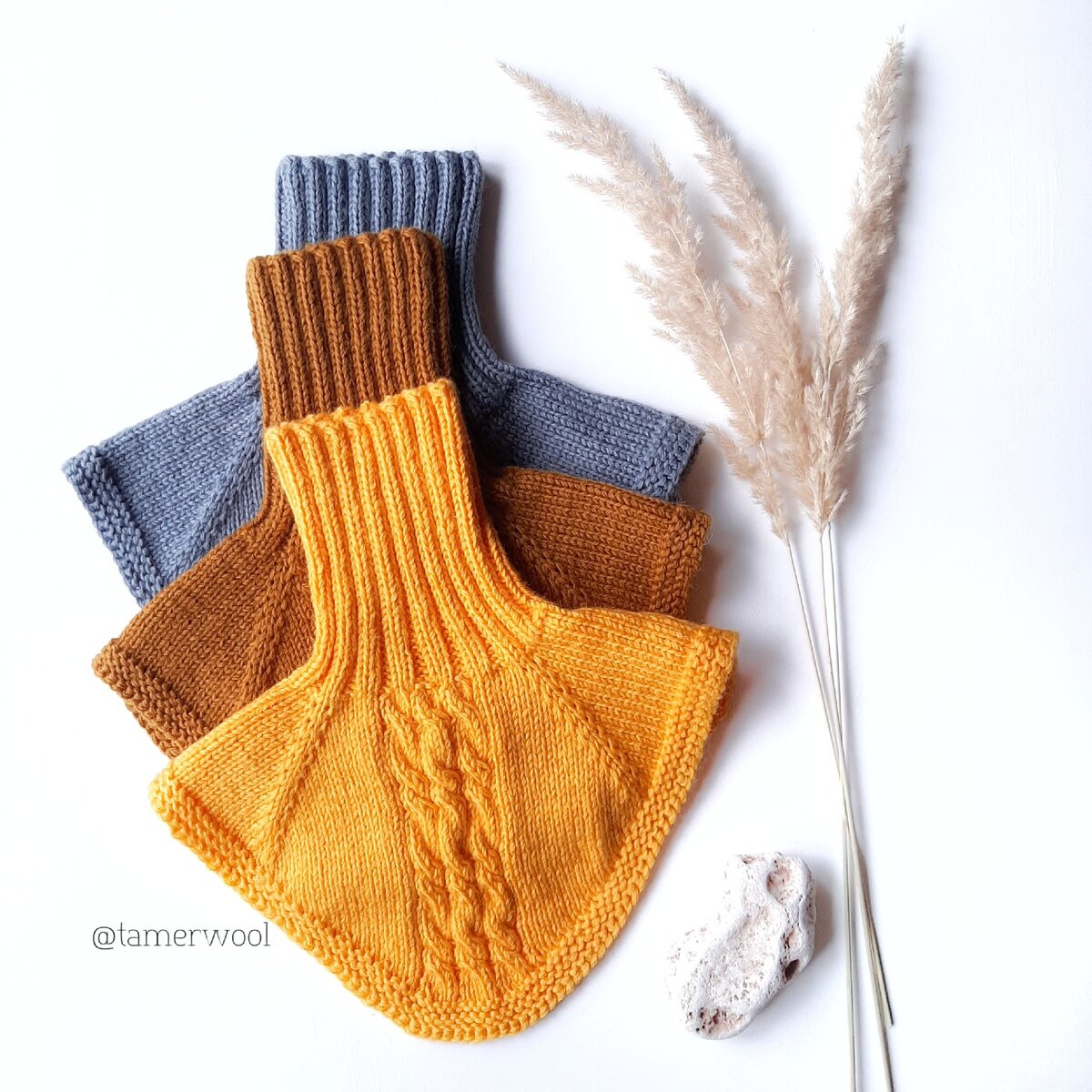 Высота горла зависит от возраста ребенка. В среднем на 3-5 лет я вяжу 16-18 см.