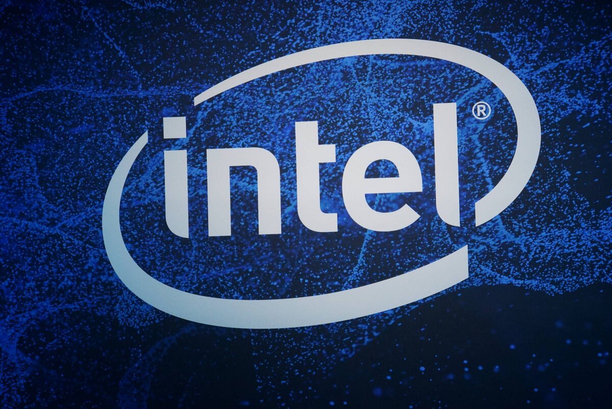                                                                Логотип компании Intel