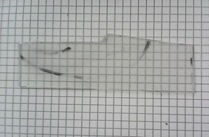 Листовой монолитный поликарбонат толщиной 1,5-2 мм для изготовления лопатки воблера. Оргстекло использовать для этой цели не советую из-за его хрупкости.