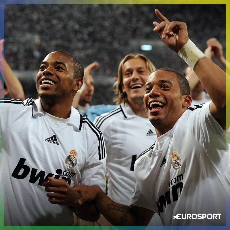                 Робиньо & Марсело .                                                     