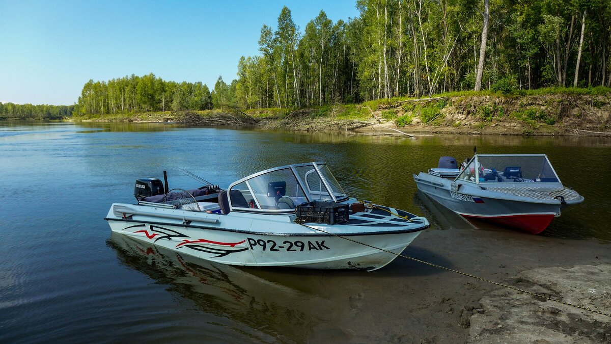 Наши лодки "Крым". Фото автора.