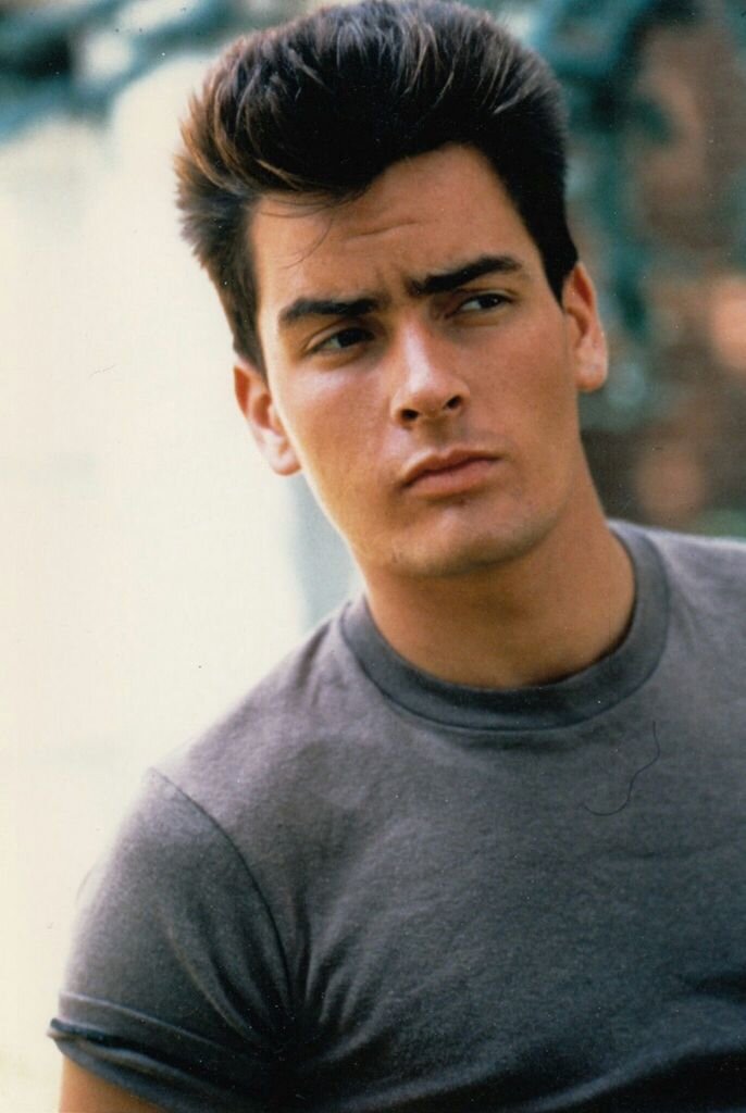 Чарли Шин в молодости, фото из сети Интернет