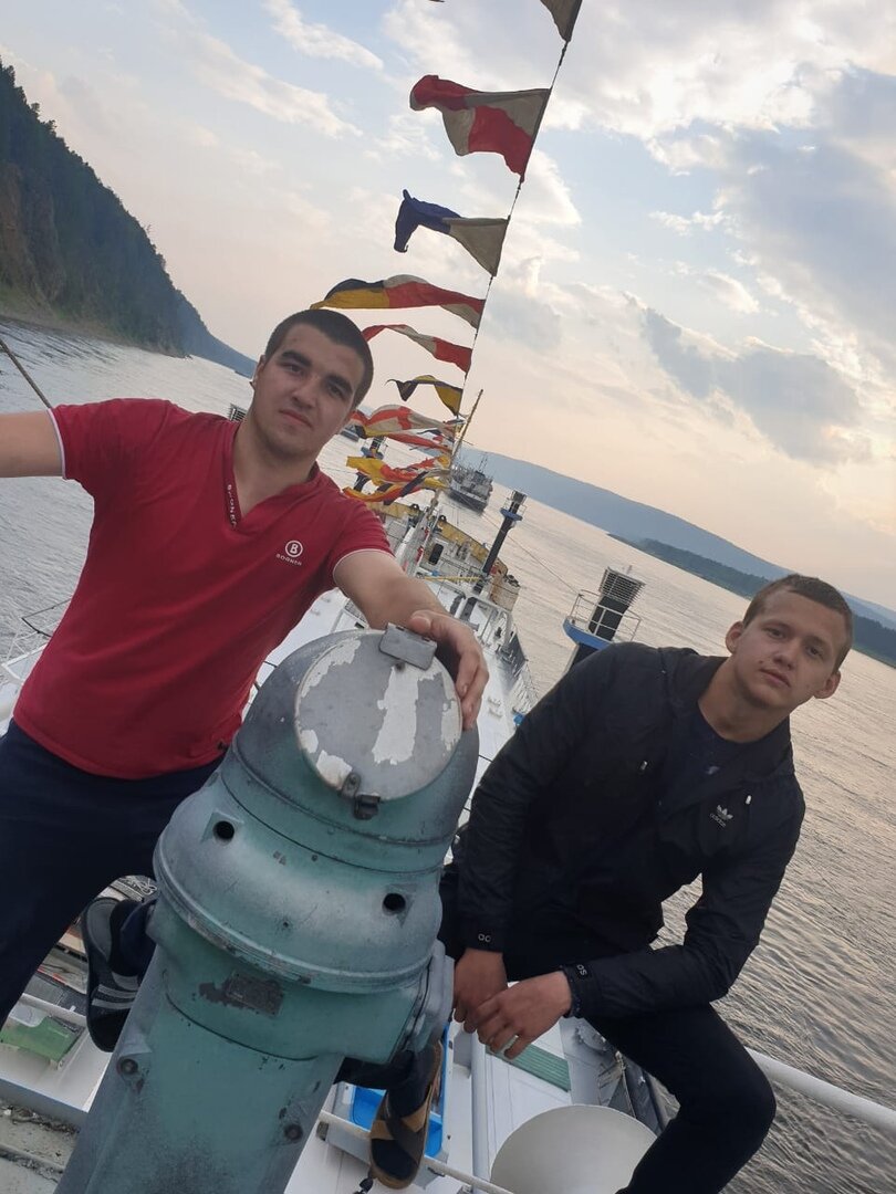 Река Лена. Танкер "Ленанефть-2031", 5 июля 2020 г., День работника морского и речного транспорта. Фото Сергей Урядников