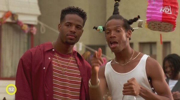 Это не мои знакомые  граждане наркоманы, хулиганы, тунеядцы, но схожесть есть. Фото: Из фильма "Не грози южному централу, попивая сок у себя в квартале" Яндекс Картинки.