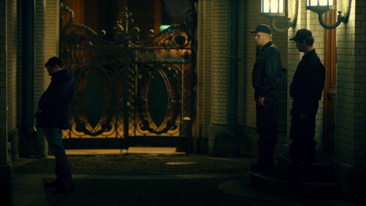 Кадры из сериала Мажор 3. Тайный вход в банк охраняется. 