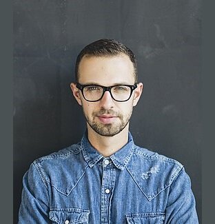 Антон Птушкин - путешественник и ведущий Орла и решки. Картинка с сайта: https://ru.wikipedia.org/wiki/