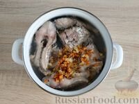 6 порций 35 мин (ваши 35 мин ) Простой рецепт ухи из карася. У карася, как и у других речных рыбёшек, много костей. Но зато какой шикарный бульон даёт речная рыба!-14