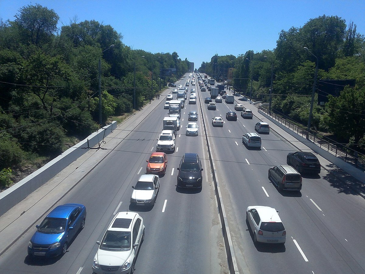 Фото «Город Ростов-на-Дону, проспект Михаила Нагибина» участника Алекс Астрал - собственная работа. Под лицензией CC BY-SA 4.0 с сайта Викискладе 