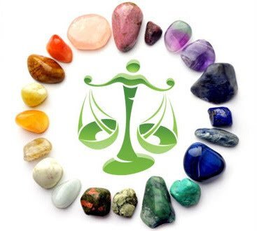 Люди, рожденные под знаком Весов, — это неординарные личности с постоянно меняющимся настроением. Перед тем как выбрать камни для Весов, нужно уточнить их дату рождения. Это позволит вам подобрать минерал, который будет полностью соответствовать человеку и помогать ему в жизни.