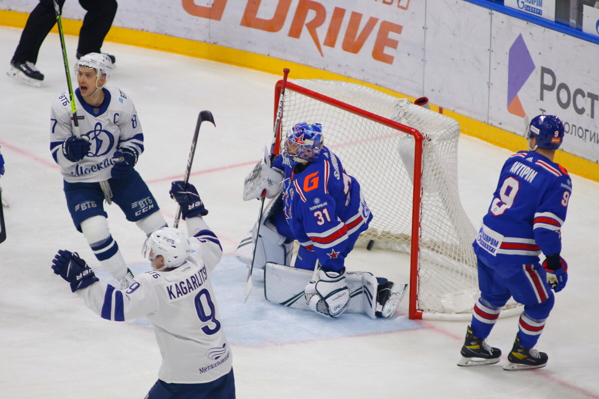 Московское "Динамо" обыграло СКА со счётом 3:1 